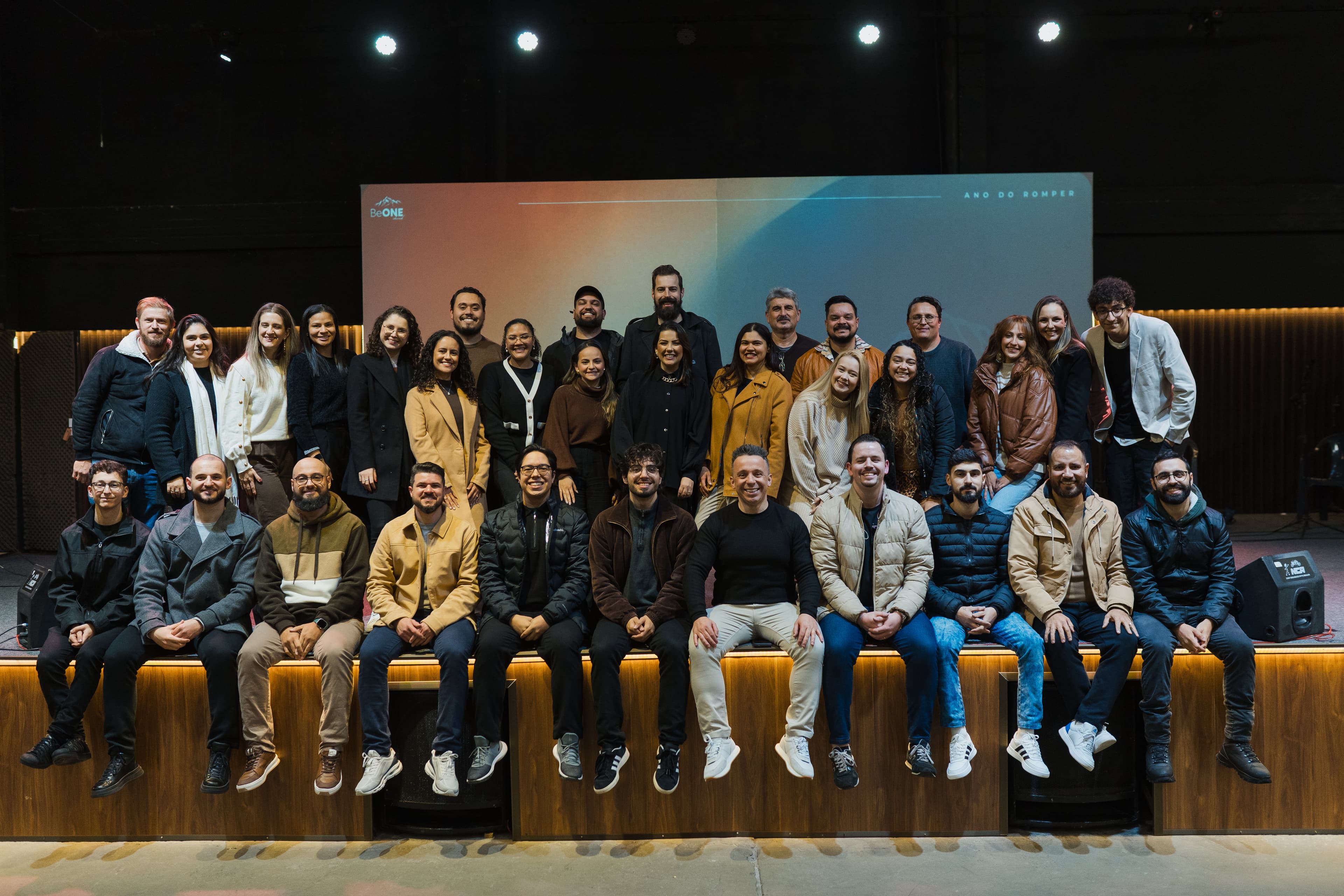 Equipe de louvor reunida — Conferência Uma Só Voz